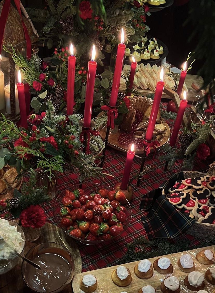 How to Create the Coziest Christmas Evening at Home